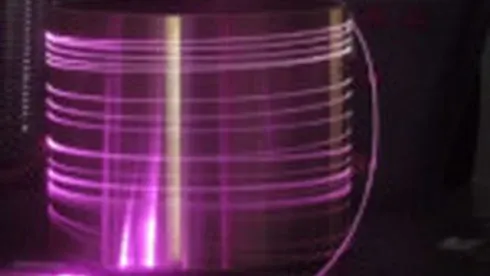 2 µm pump-laser setup